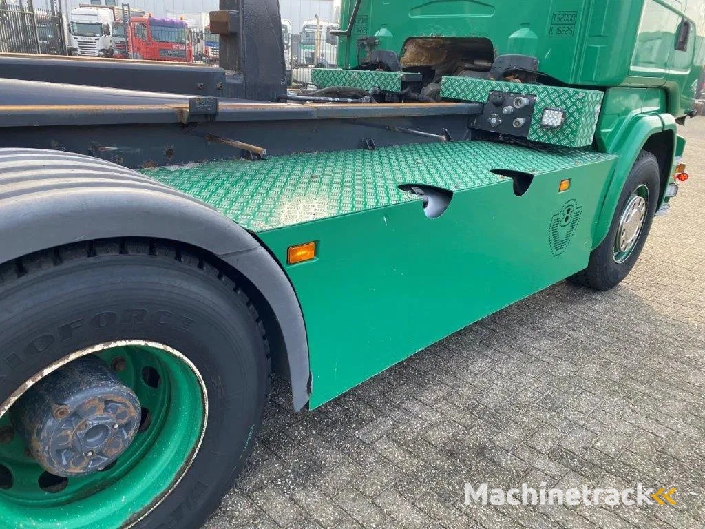 Scania R520 V8 / 8X4 / BIG AXLE / AJK HOOKLIFT 30TON / LIFT+LENKACHSE / NAVI / LEATHER / FULL-AIR / AUTOMATIC / EURO-6 / 2015