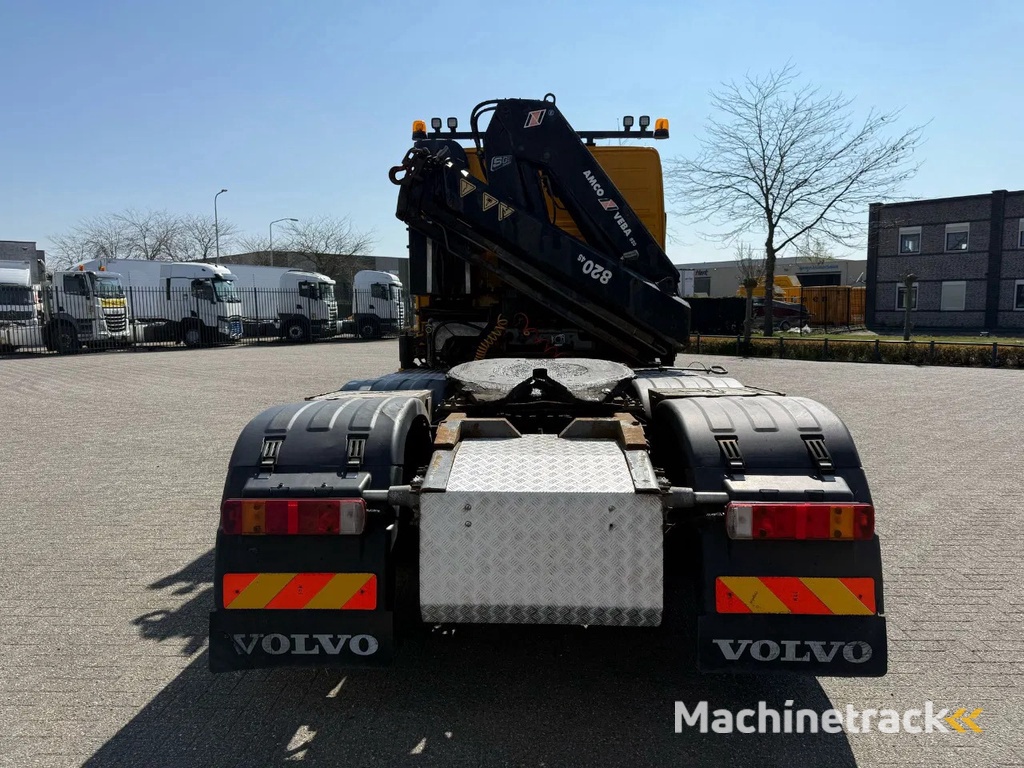 Volvo FH12-420 / CRANE AMCO VEBA V8204S / REMOTE / XENON / AIRCO / ANALOGE TACHO / MANUAL / EURO-3 / 2003