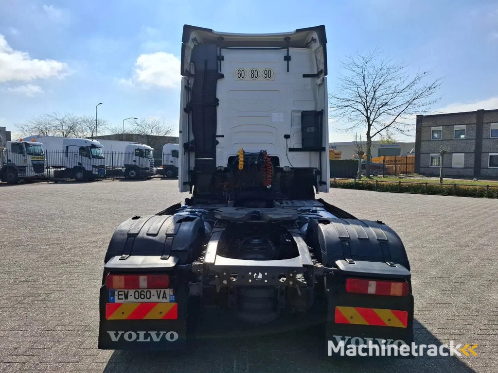 Volvo FH4-460 / VEB+ / DOUBLE TANK / FRIDGE / AUTOMATIC / EURO-6 / 2018