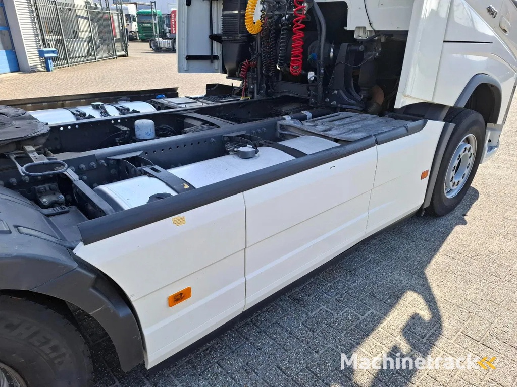 Volvo FH4-460 / VEB+ / DOUBLE TANK / FRIDGE / AUTOMATIC / EURO-6 / 2018