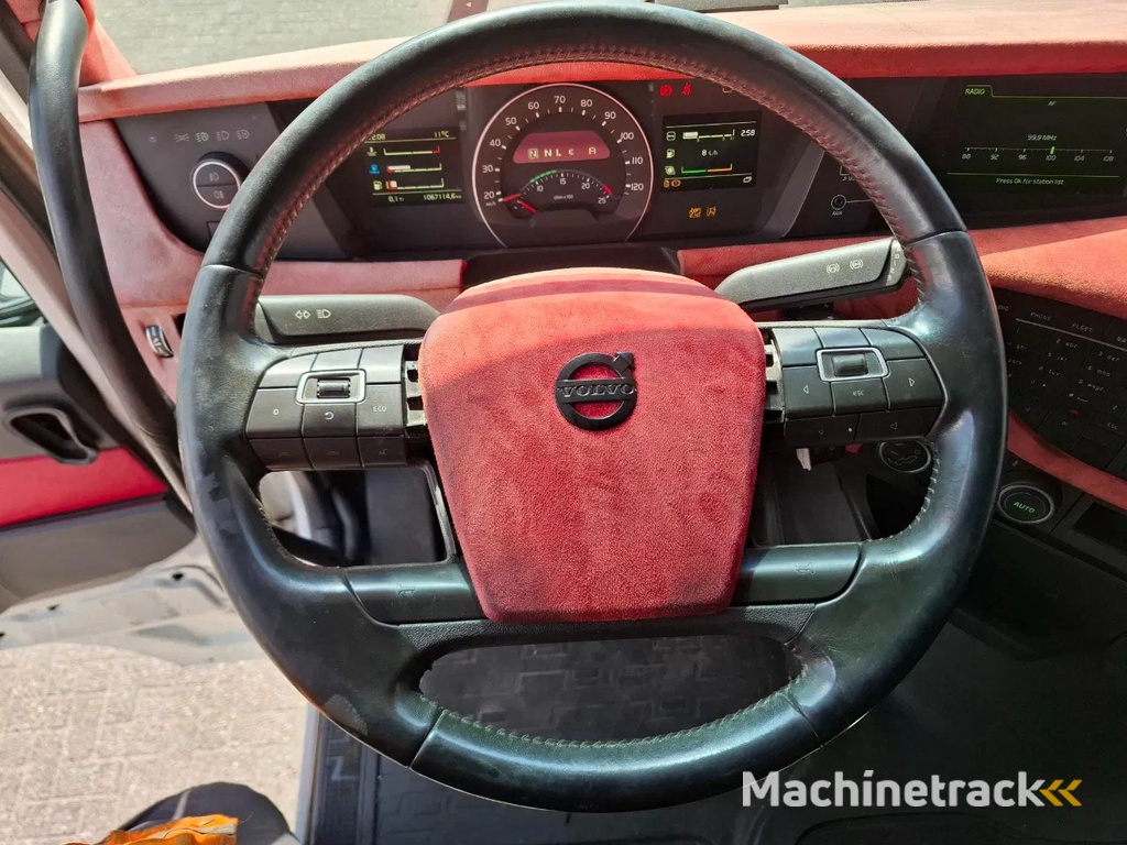 Volvo FH4-460 / VEB+ / DOUBLE TANK / FRIDGE / AUTOMATIC / EURO-6 / 2018