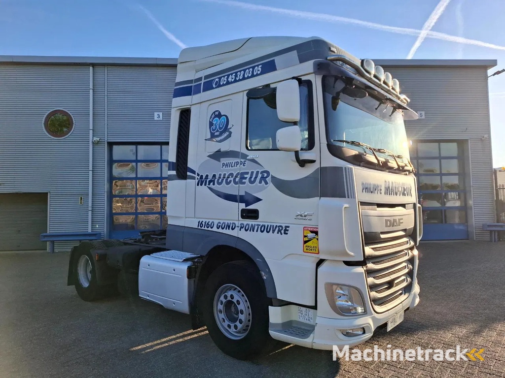 DAF XF106-460 / INTARDER / DEB / MANUAL / AIRCO / CLEAN TRUCK / EURO-6 / 2014