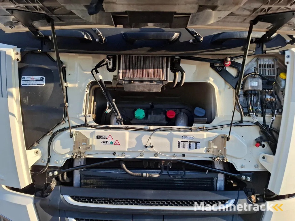 DAF XF106-460 / INTARDER / DEB / MANUAL / AIRCO / CLEAN TRUCK / EURO-6 / 2014