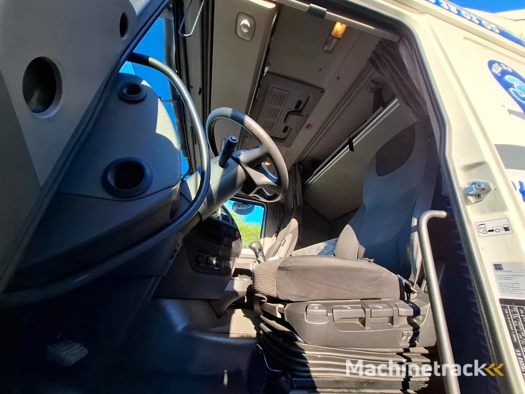 DAF XF106-460 / INTARDER / DEB / MANUAL / AIRCO / CLEAN TRUCK / EURO-6 / 2014