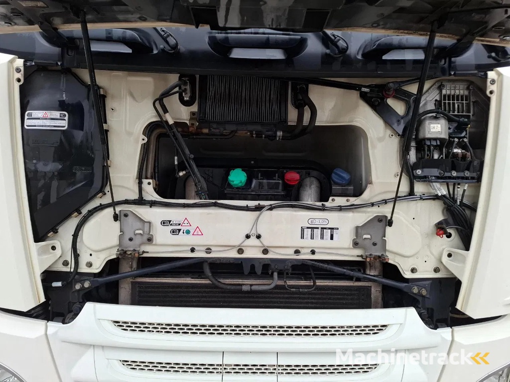 DAF XF106-460 / DEB / TUV:20-01-2026 / 753438 KM / FRIDGE / ACC / LWDS / GEN2 V2 TACHO / ALCOA / AUTOMATIC / EURO-6 / 2017