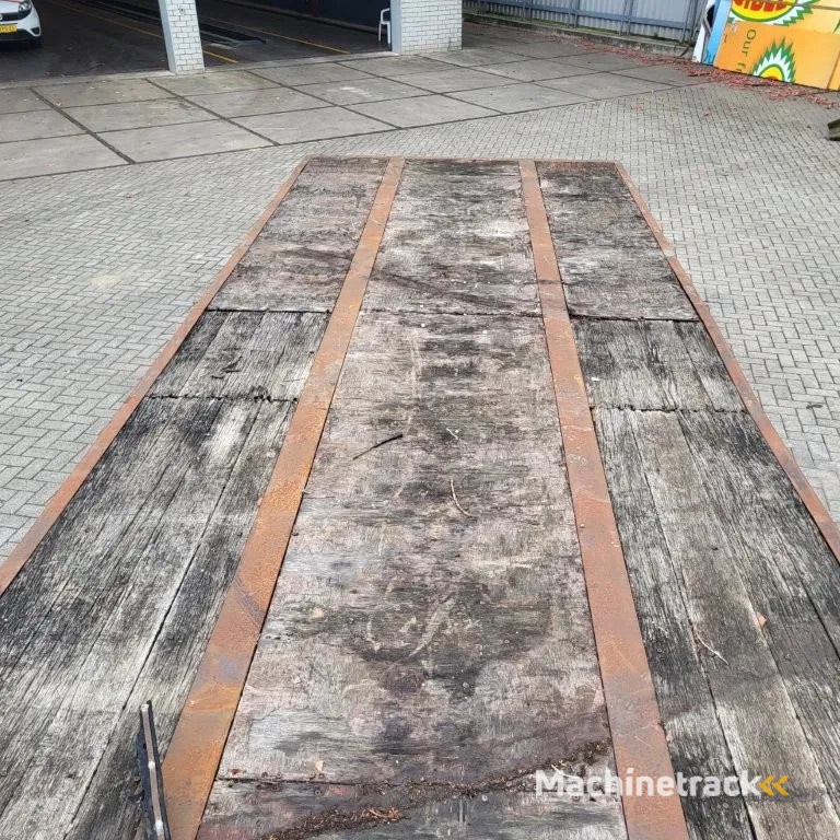 Trouillet RT 3240 / AIR SUSPENSION / PLATEAU 8M / LOADING HEIGHT:115CM / DRUM BRAKES / 3X ROR AXLES / 1990
