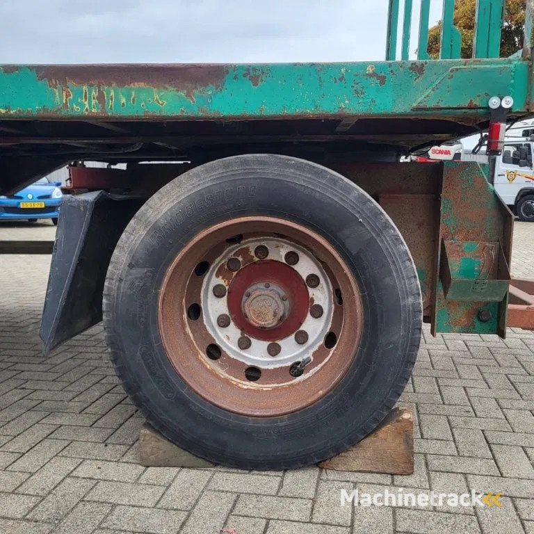 Trouillet RT 3240 / AIR SUSPENSION / PLATEAU 8M / LOADING HEIGHT:115CM / DRUM BRAKES / 3X ROR AXLES / 1990