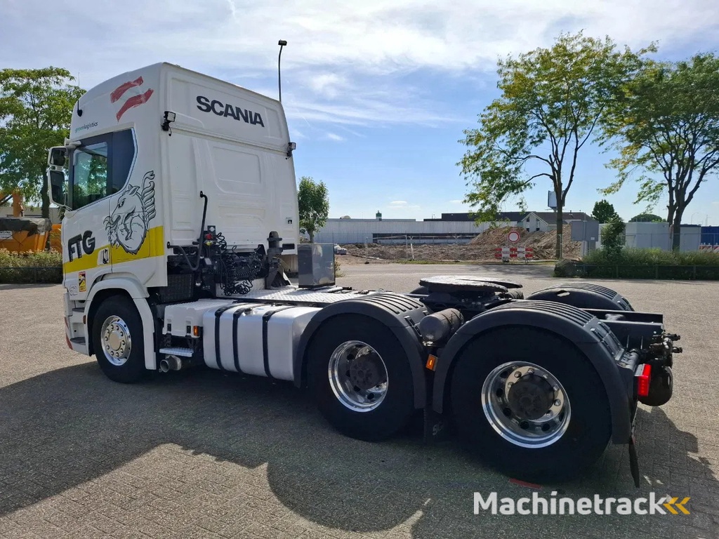 Scania NGS R650 V8 / 6X4 / RETARDER / 2X BIG AXLE / PARKCOOL / DOUBLE TANK / INLINER / FULL-AIR / ALCOA / LEATHER / NAVI / GEN2 V2 / EURO-6 / 2018