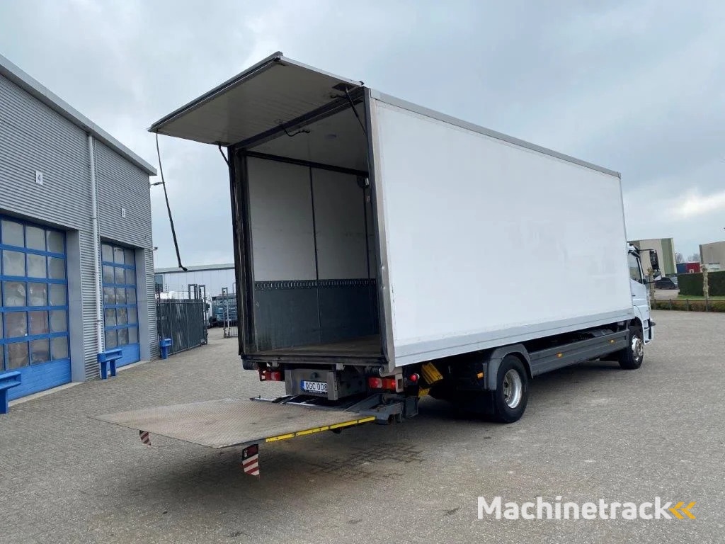 Mercedes-Benz ATEGO 1624 / AUTOMATIC / CLOSED BOX / SIDE DOORS / AIRCO / LWDS / FCW / EURO-6 / 2016