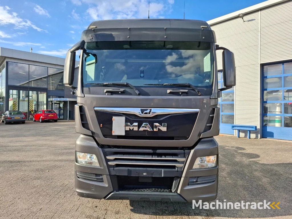 MAN TGX 26.460 / INTARDER / ACC / LWDS / LIFT AXLE / FRIDGE / 2XBED / AUTOMATIC / EURO-6 / 2020