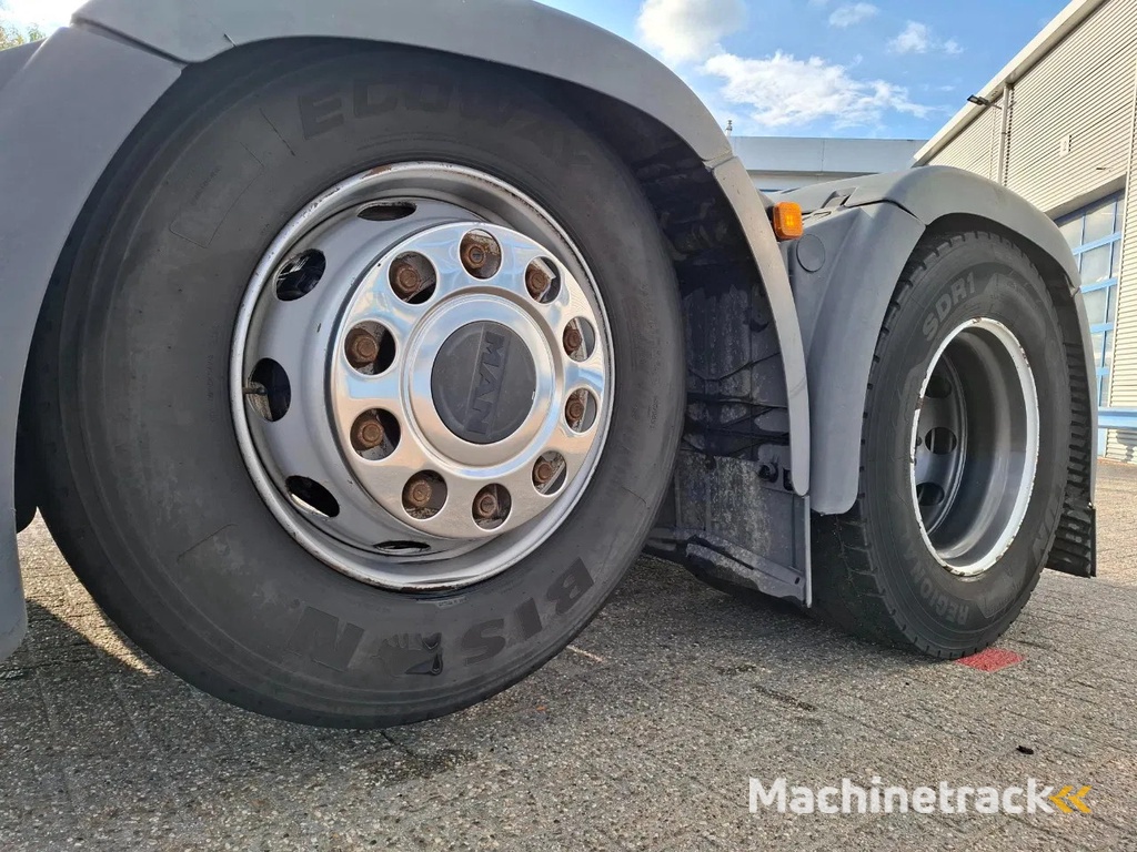 MAN TGX 26.460 / INTARDER / ACC / LWDS / LIFT AXLE / FRIDGE / 2XBED / AUTOMATIC / EURO-6 / 2020