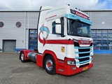 Minituur van Scania NGS R410 / RETARDER / PARKCOOL / NL TRUCK / LNG / LEATHER / ALCOA / TUV:08-04-2025 / AUTOMATIC / EURO-6 / 2021 / 6X ON STOCK