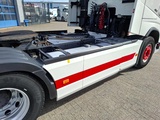Minituur van Volvo FH4-460 / VEB+ / HYDRAULICS / GEN2 V2 SMART TACHO / LWDS / SIDESKIRTS / FRIDGE / EURO-6 / 2018