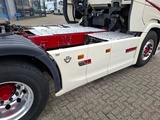 Miniaturansicht von Scania NGS S650 V8 / RETARDER / 633397 KM / 9 TON FRONT AXELE / FULL-AIR / INLINER / FULL SPOILER / LEATHER / ALCOA / NAVI / FRIDGE / EURO-6 / 2020
