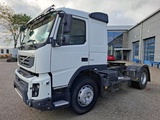 Minituur van Volvo FM11-410 / RETARDER / AIRCO / AUTOMATIC / EURO-5 / 2011