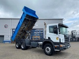 Minituur van Scania 114-340 / 6X4 / 2 SIDE TIPPER / BIG AXLE / FULL-STEEL / DRUM BRAKES / MANUAL / 1999