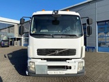 Minituur van Volvo FL7-290 / 5 COMPARTIMENTS / 13000 LITER TOTAL / PUMP / AUTOMATIC / EURO-5 / 2009
