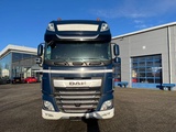 Minituur van DAF XF106-530 8X2 / AJK HOOKLIFT 25000KG / 9 TON FRONT AXLE / NAVI / ONLY:612482 KM / SSC / AUTOMATIC / EURO-6 / 2019
