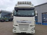 Miniaturansicht von DAF XF106-460 / DEB / TUV:20-01-2026 / 753438 KM / FRIDGE / ACC / LWDS / GEN2 V2 TACHO / ALCOA / AUTOMATIC / EURO-6 / 2017