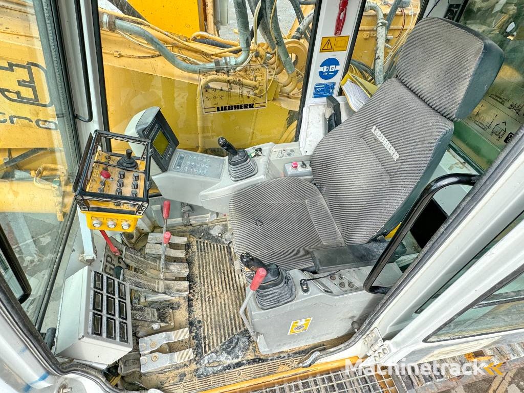 Liebherr R934 HDS + Wimmer Drill / 3 Tamrock HE122