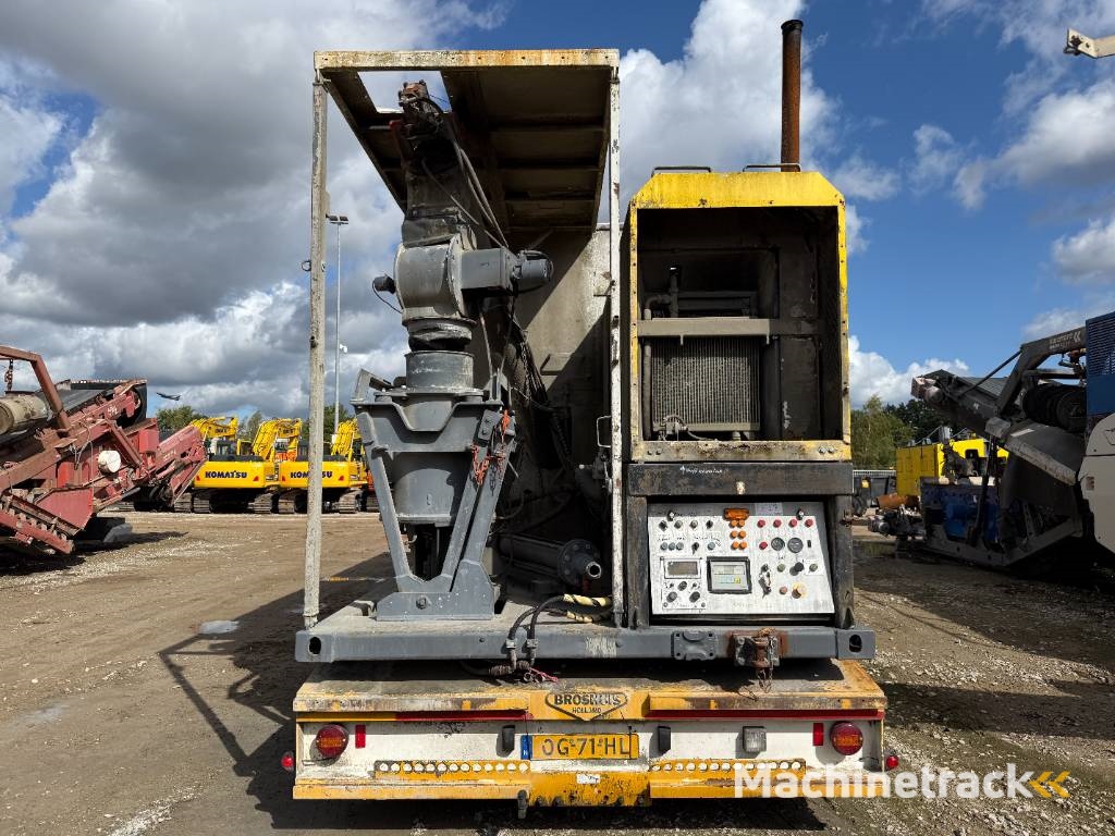 Wirtgen WM400 + Broshuis Trailer - Menginstallatie