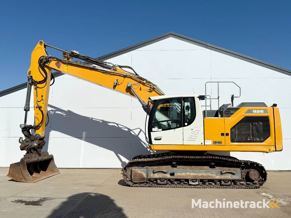Liebherr R926NLC - Oilquick  Tilting Bucket  German Machine