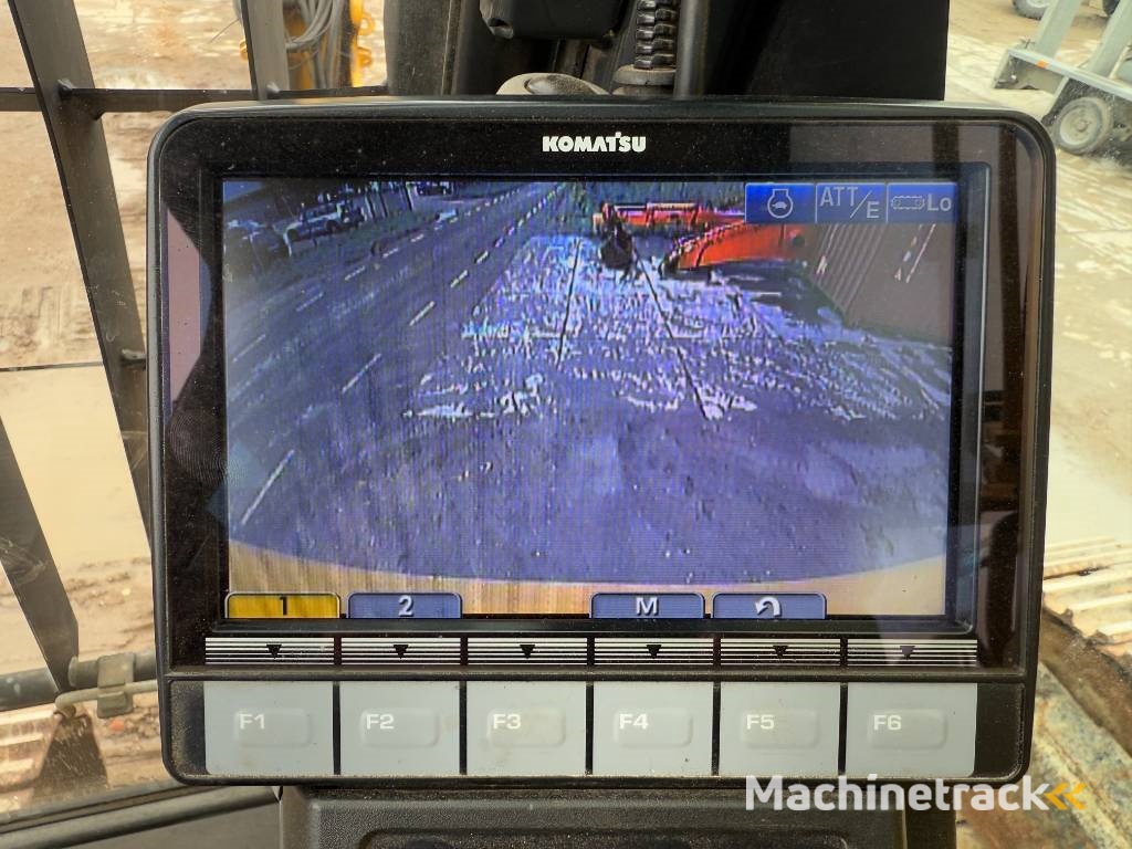 Komatsu PC490LC-10 UHD - 29m Demolition / Oilquick