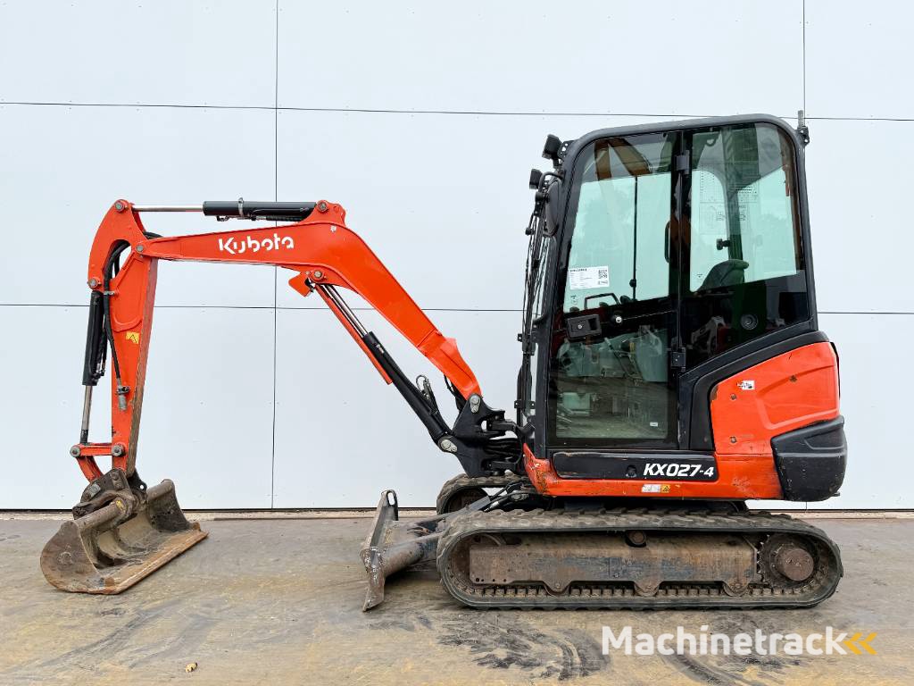 Kubota KX027-4 - Hammer Lines / Quick Coupler