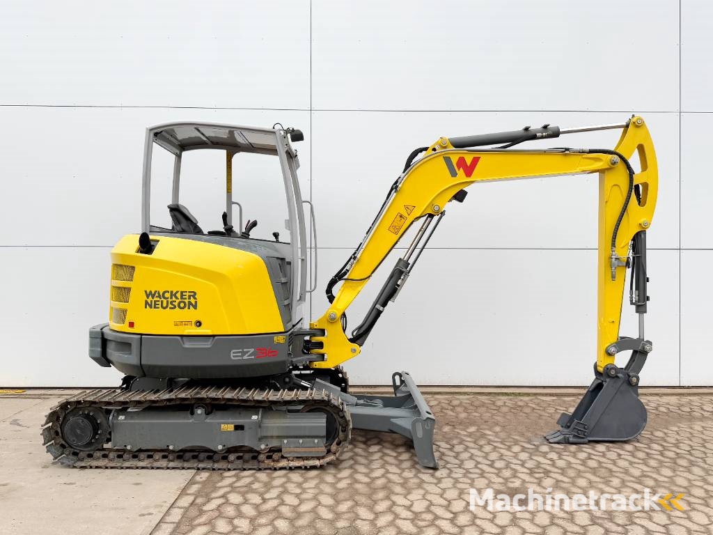Wacker Neuson EZ36 - New / Unused / Hammer Lines