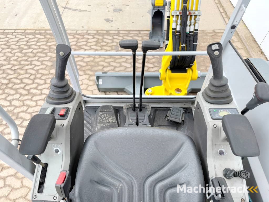 Wacker Neuson EZ36 - New / Unused / Hammer Lines