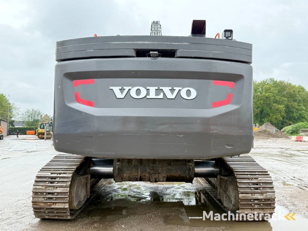 Volvo EC380EHR UHD - 24m / Hydr Undercarriage / Oilquick