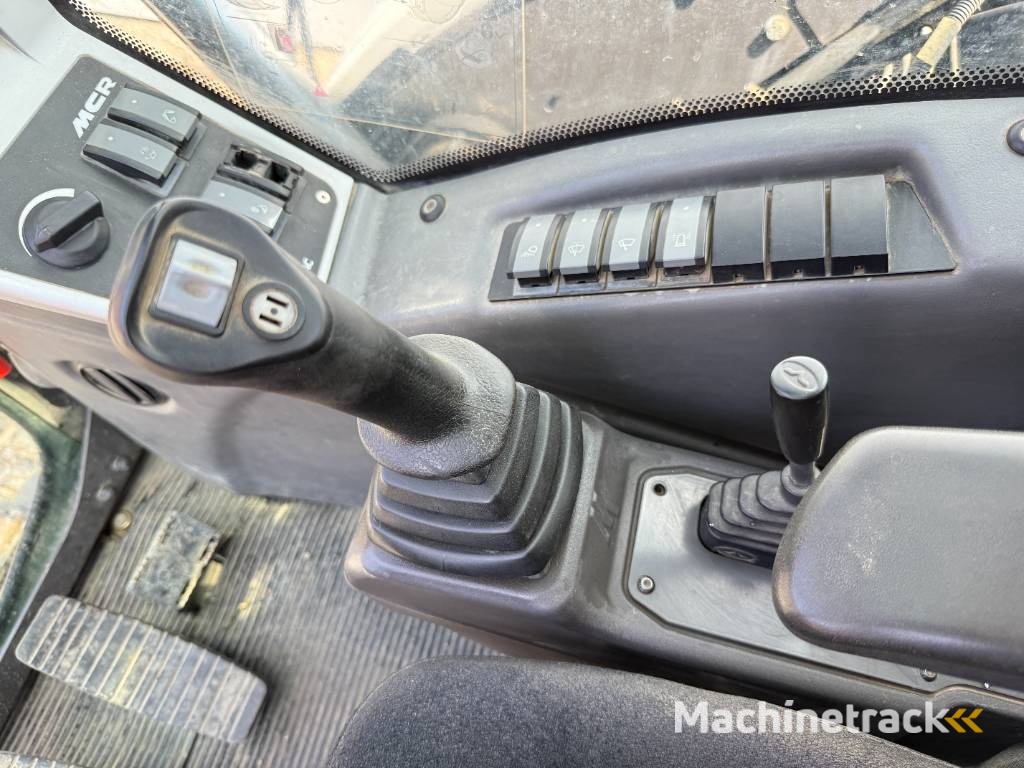 Mecalac 8MCR - 6 Attachments Included! Auto Greasing