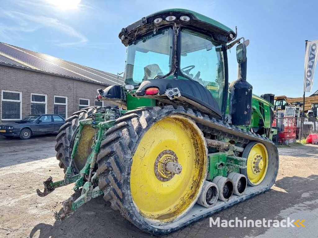 John Deere 7R
