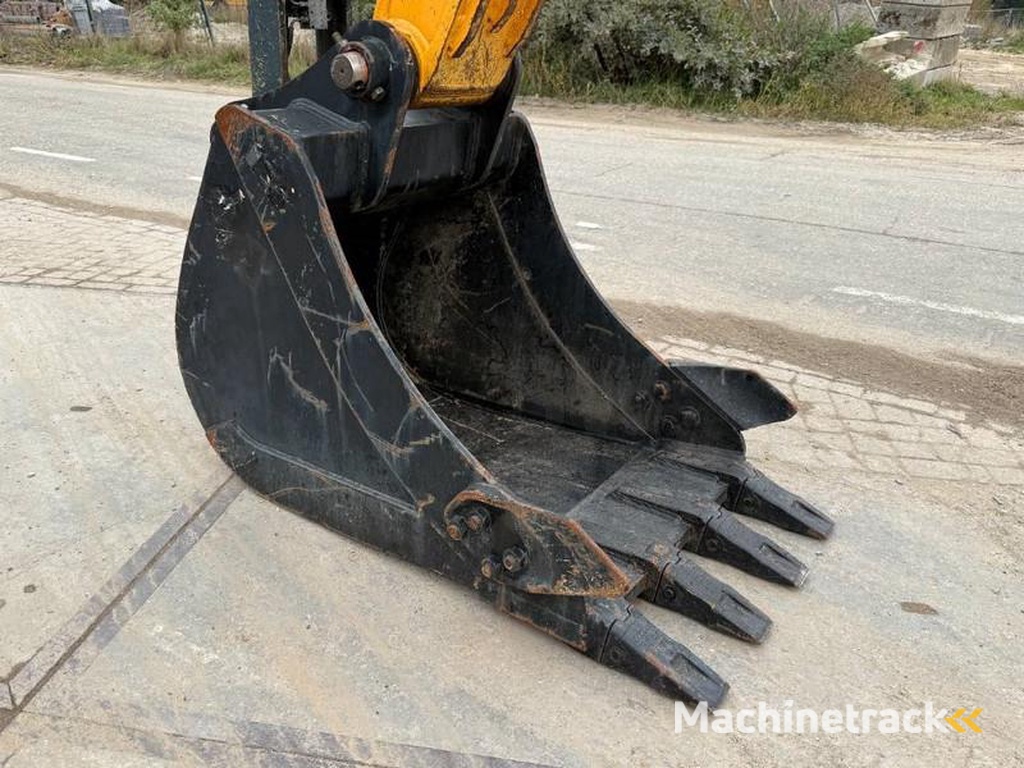 Hyundai HX300LR-18m-Long-Reach-2-Units-Available-