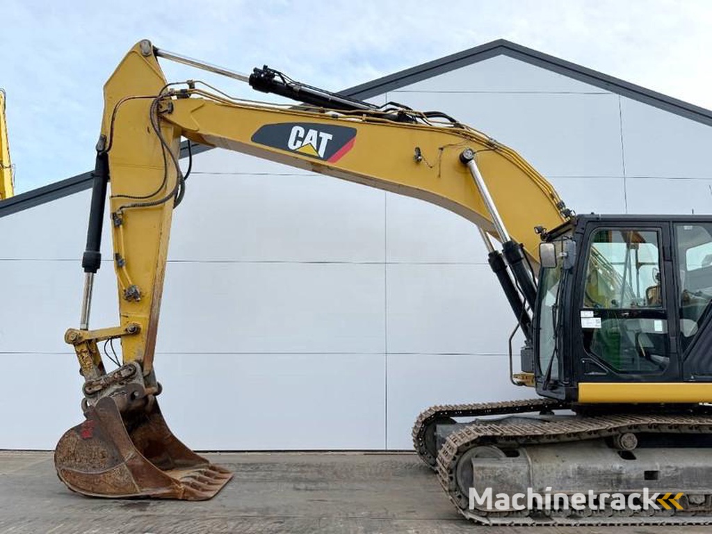 Caterpillar 329E
