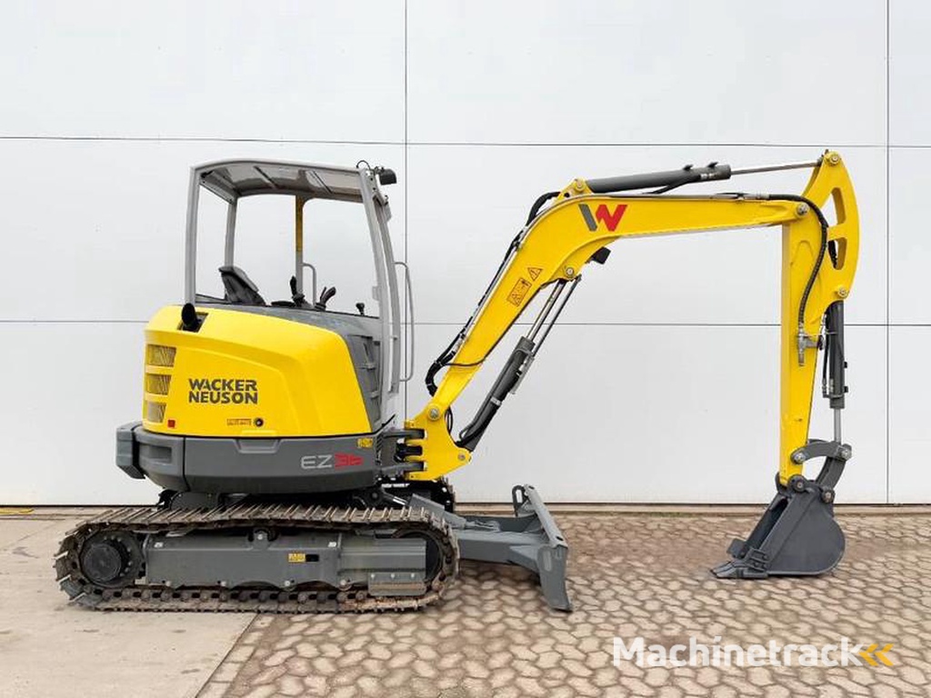 Wacker-Neuson EZ36 - New / Unused / Hammer Lines