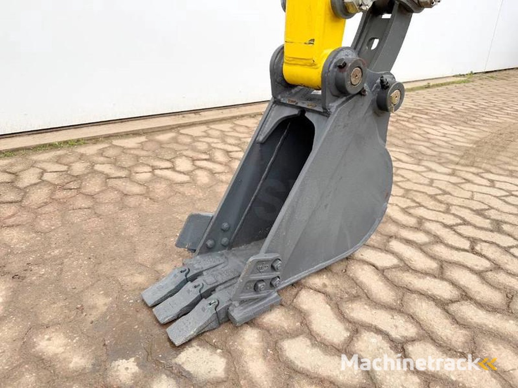 Wacker-Neuson EZ36 - New / Unused / Hammer Lines