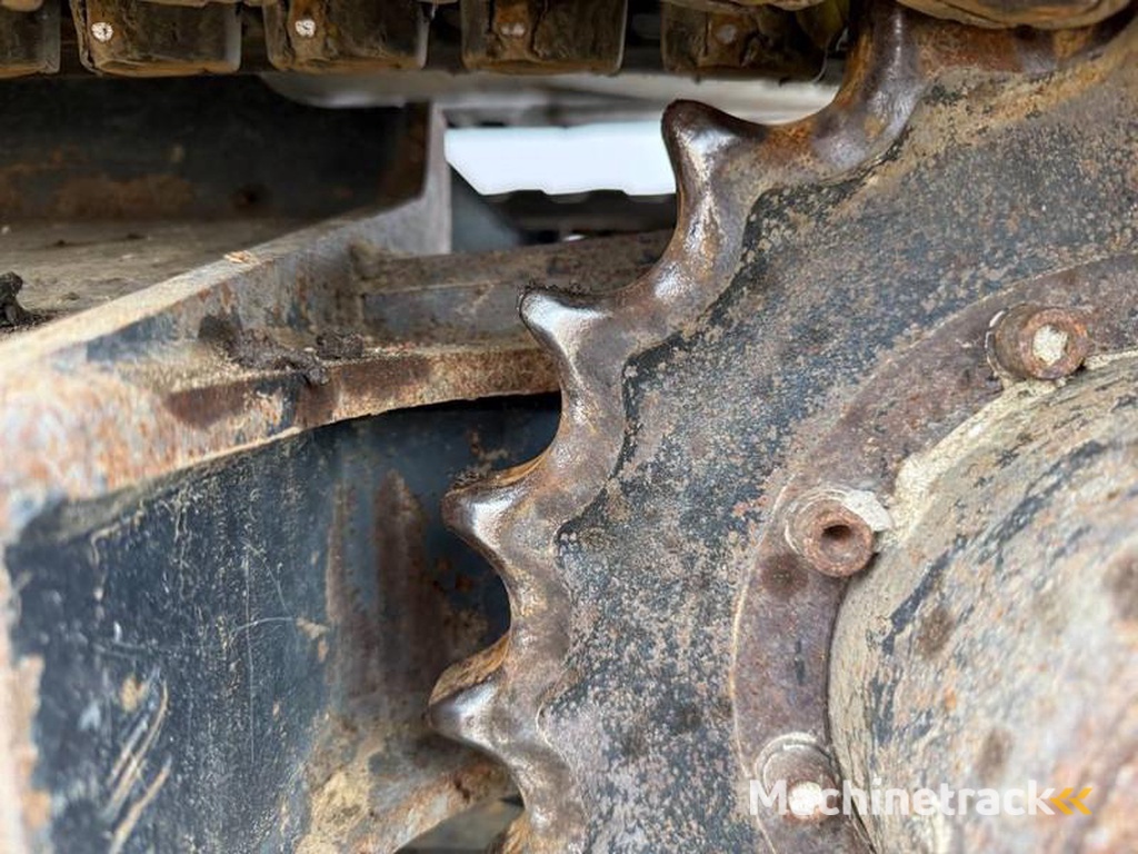 Kubota KX027-4-Hammer-Lines-Quick-Coupler