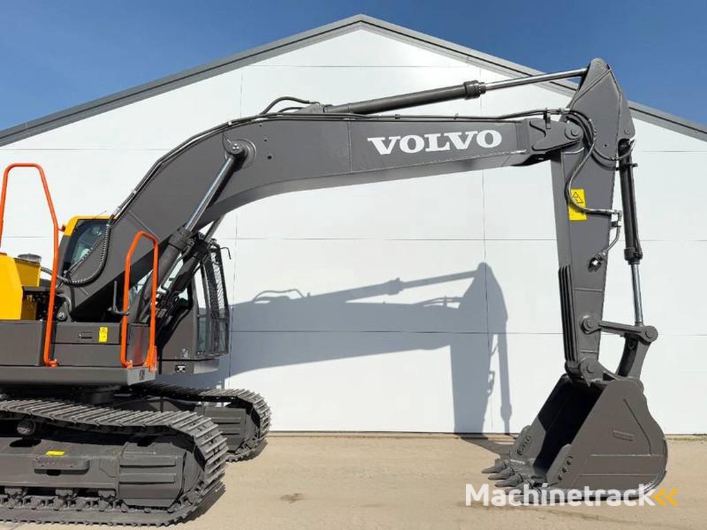 Volvo EC210