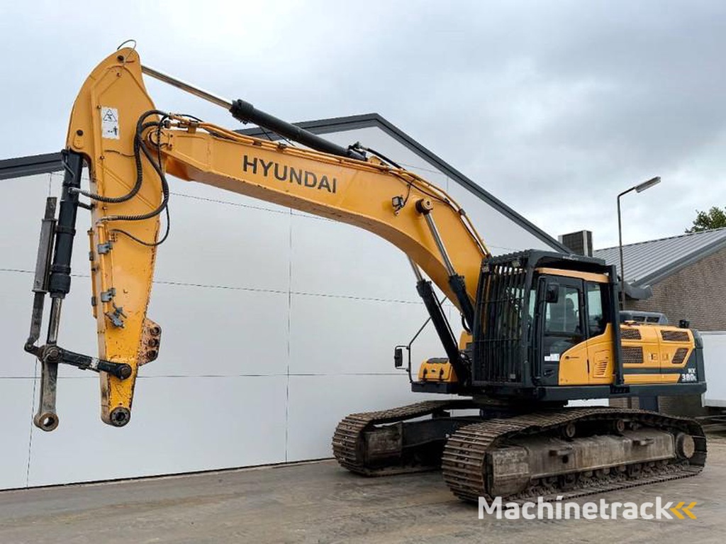 Hyundai HX380LC-Rock-Quard-Hammer-Lines-360°-Camera