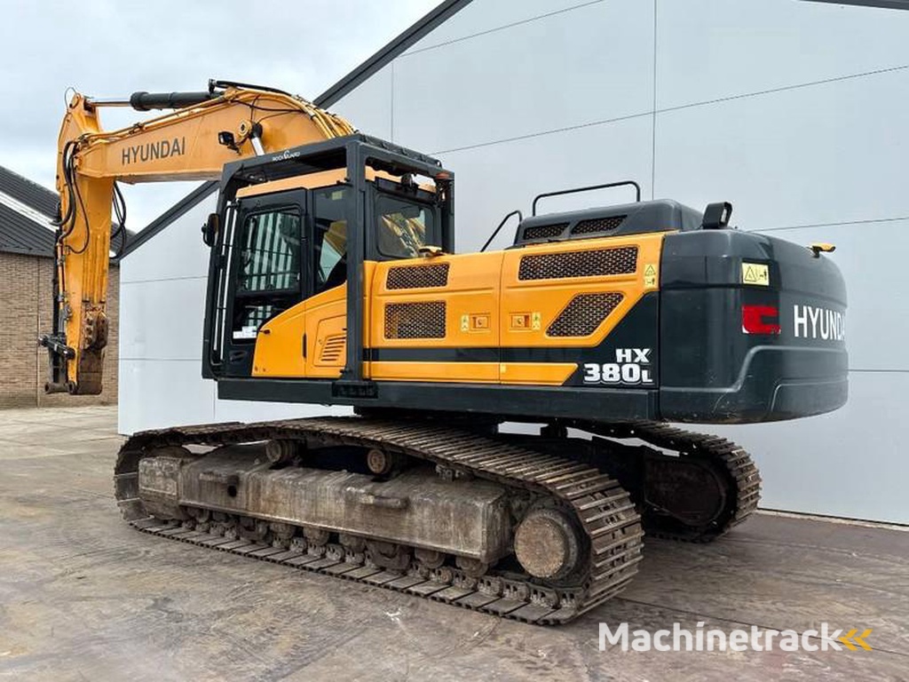 Hyundai HX380LC-Rock-Quard-Hammer-Lines-360°-Camera