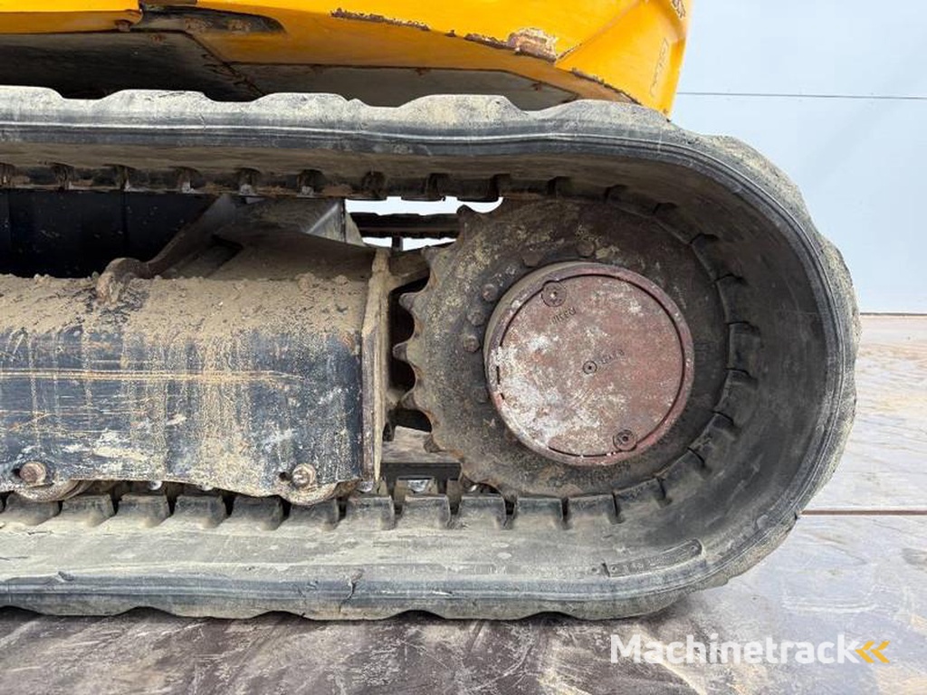 JCB 86C-1-Hammer-Lines-Quick-Coupler