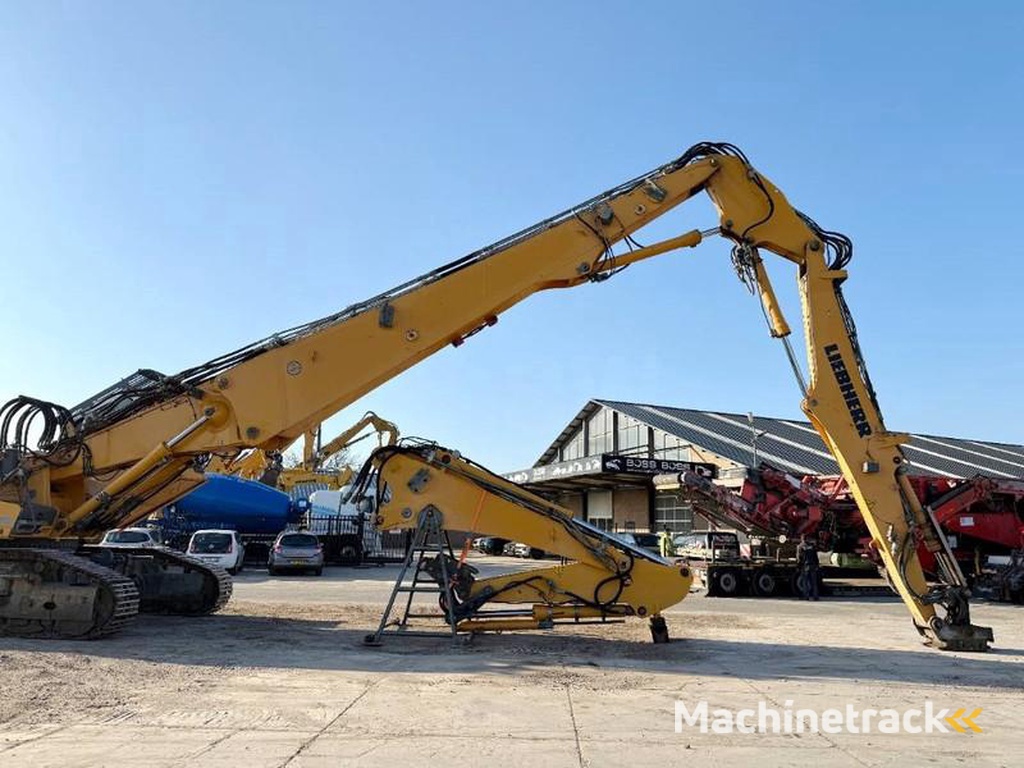 Liebherr R944C-UHD-23-m-Demolition-Hydr-UC-OilQuick