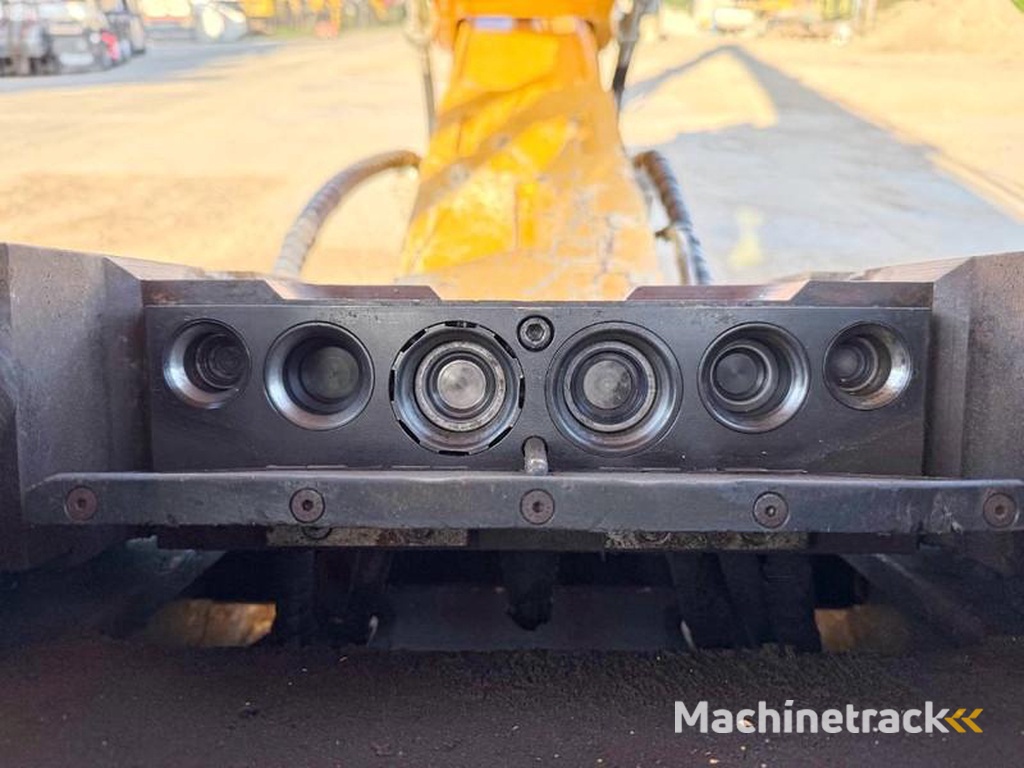 Liebherr R944C-UHD-23-m-Demolition-Hydr-UC-OilQuick