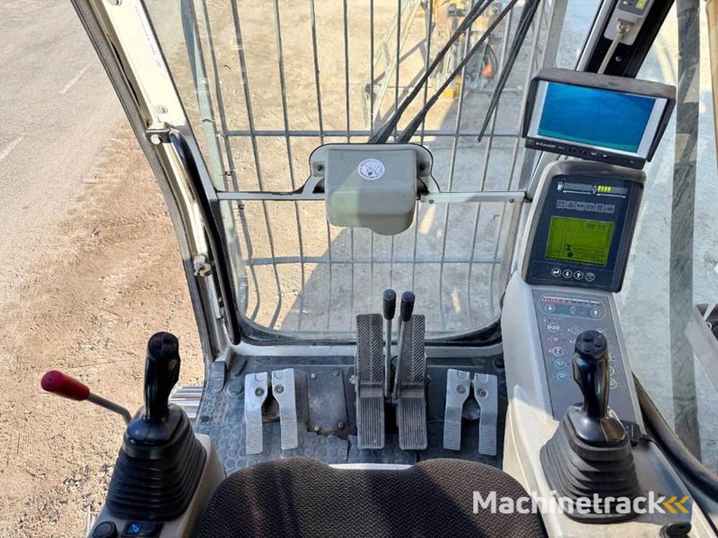 Liebherr R944C-UHD-23-m-Demolition-Hydr-UC-OilQuick