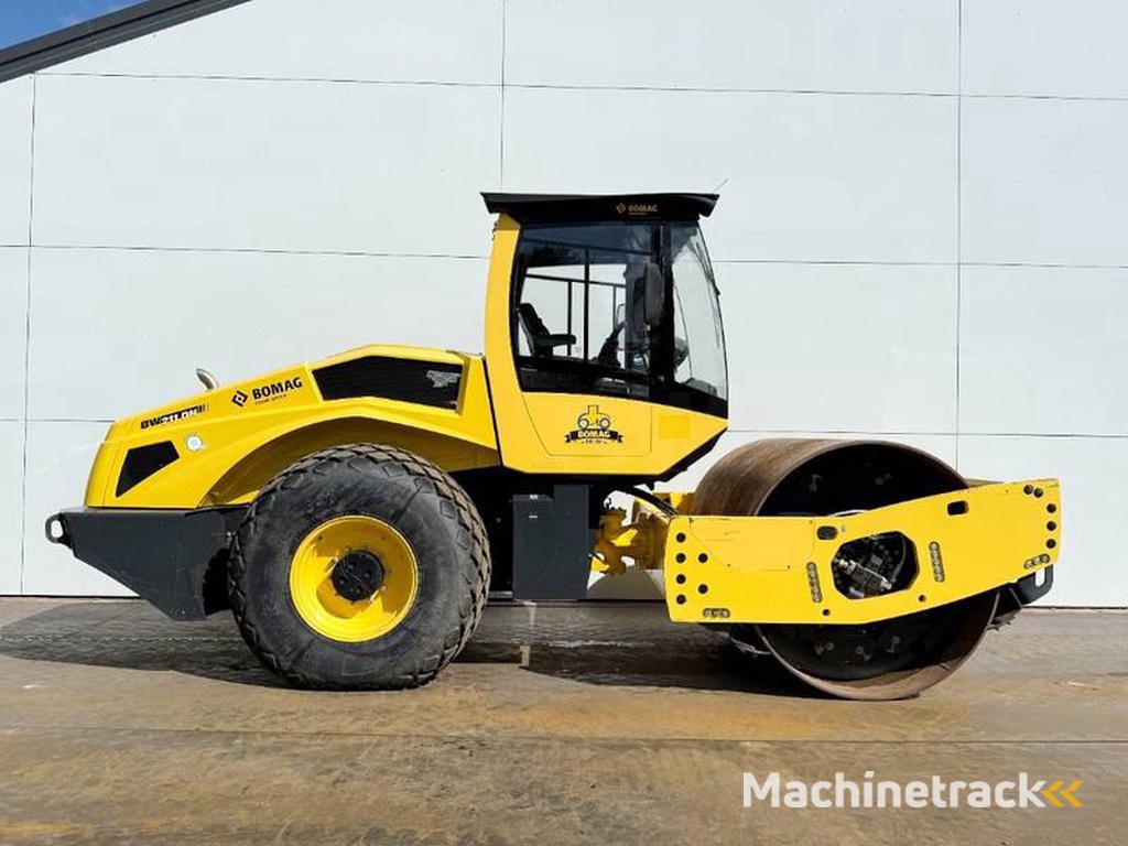 Bomag BW211