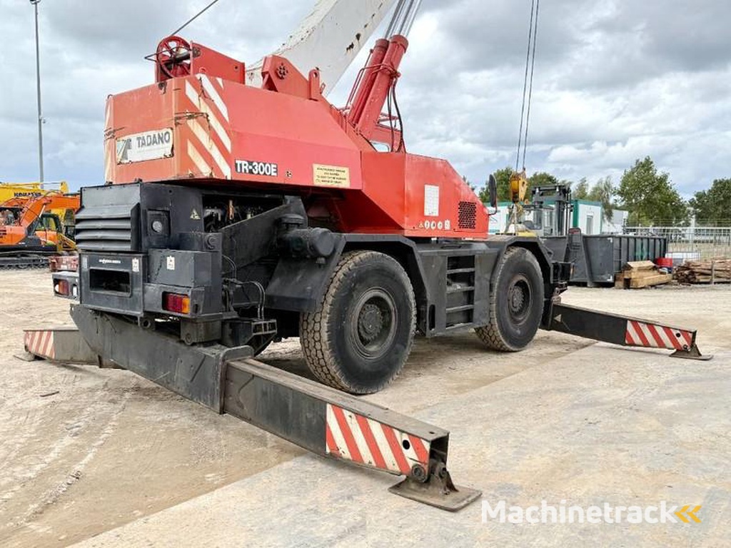 Tadano TR300E-1-4-Wheel-Steering-28.1m-Boom-12m-Jib