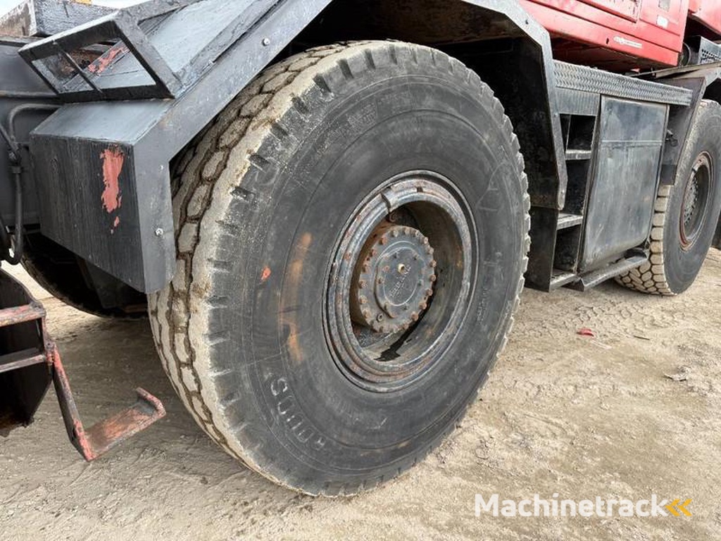 Tadano TR300E-1-4-Wheel-Steering-28.1m-Boom-12m-Jib