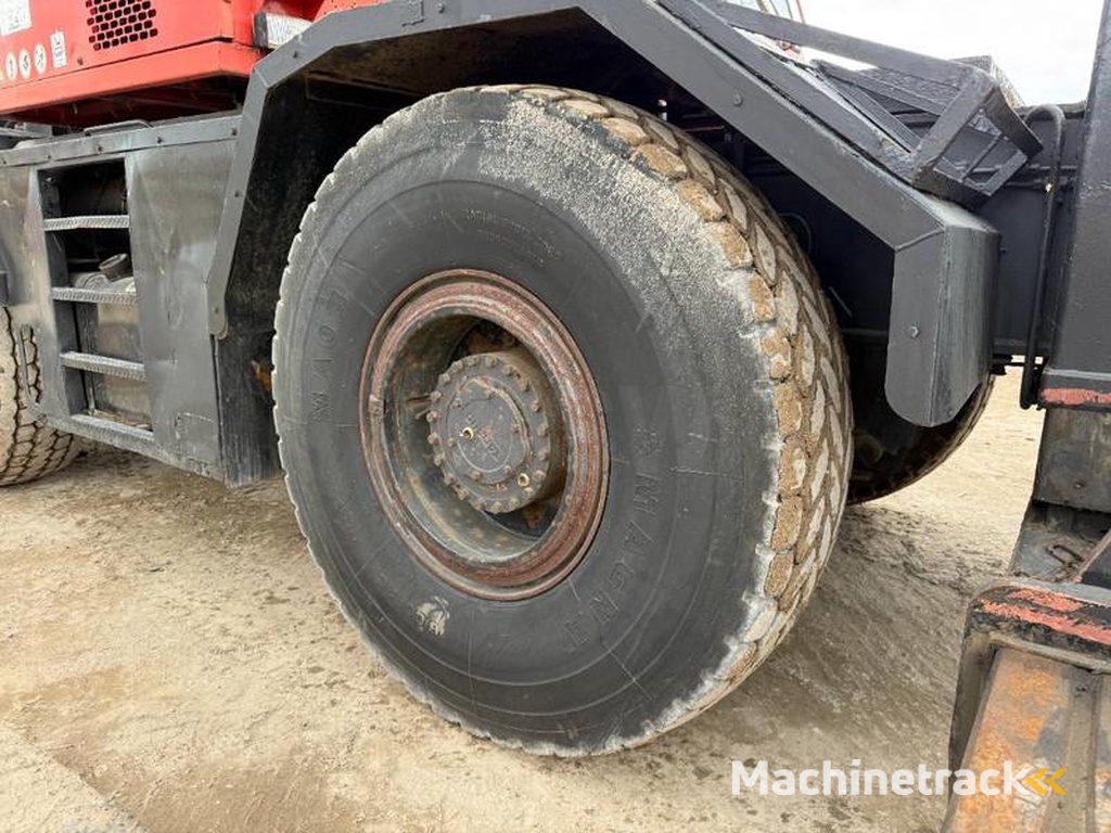 Tadano TR300E-1-4-Wheel-Steering-28.1m-Boom-12m-Jib