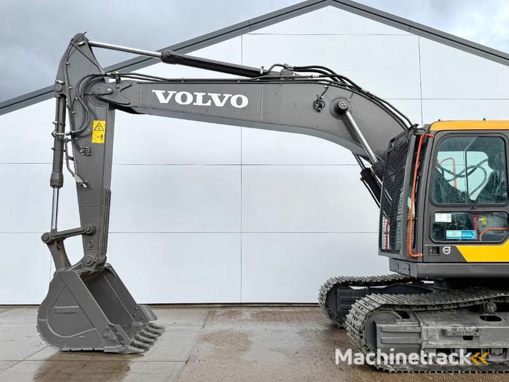 Volvo EC220-D
